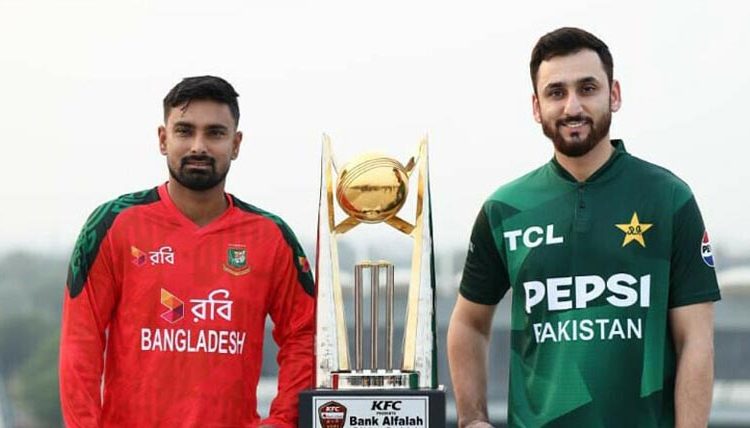پاکستان اور بنگلہ دیش کی ٹیموں کے درمیان ٹی20 سیریز کی ٹرافی کی رونمائی